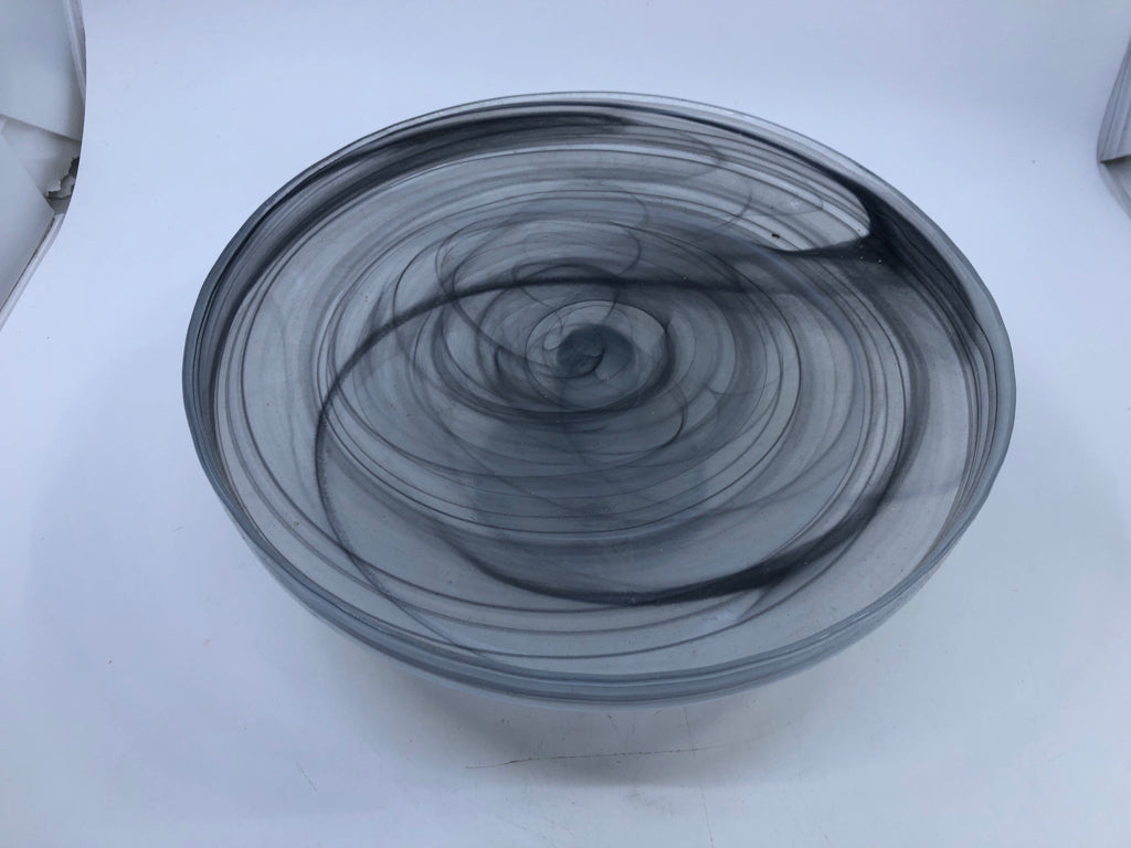 GREY SMOKEY GLASS FOOTED CAKE STAND.