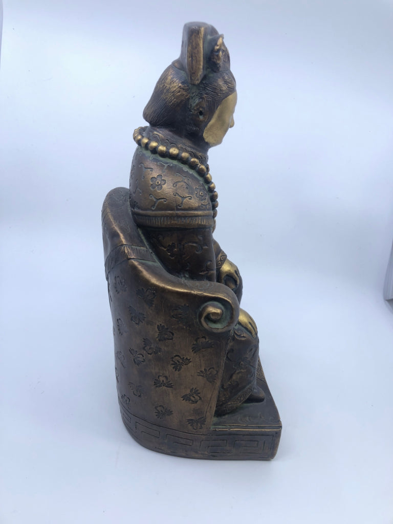 GOLD/BRONZE SITTING BUDDHA WOOD STATUE.