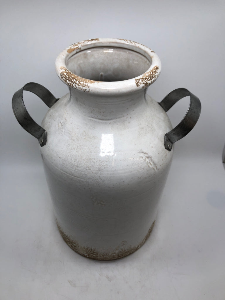 FARMHOUSE HOUSE MILK CAN CERAMIC VASE.