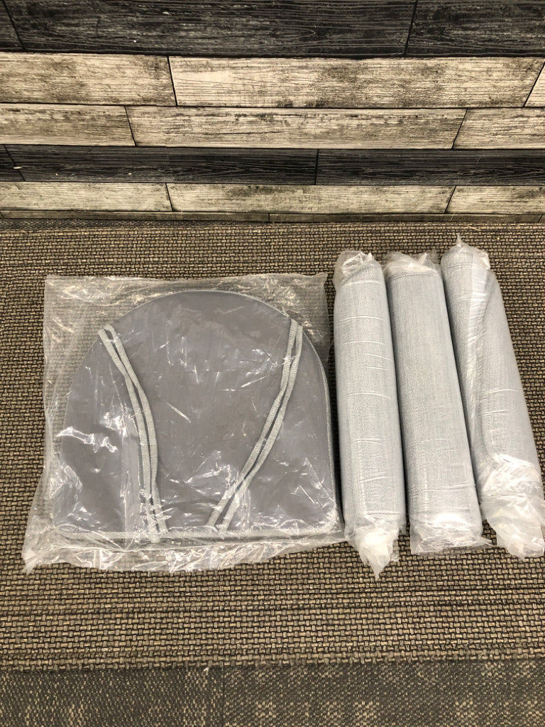 NIP 4PC ROLLED-UP GRAY SEAT CUSHION.