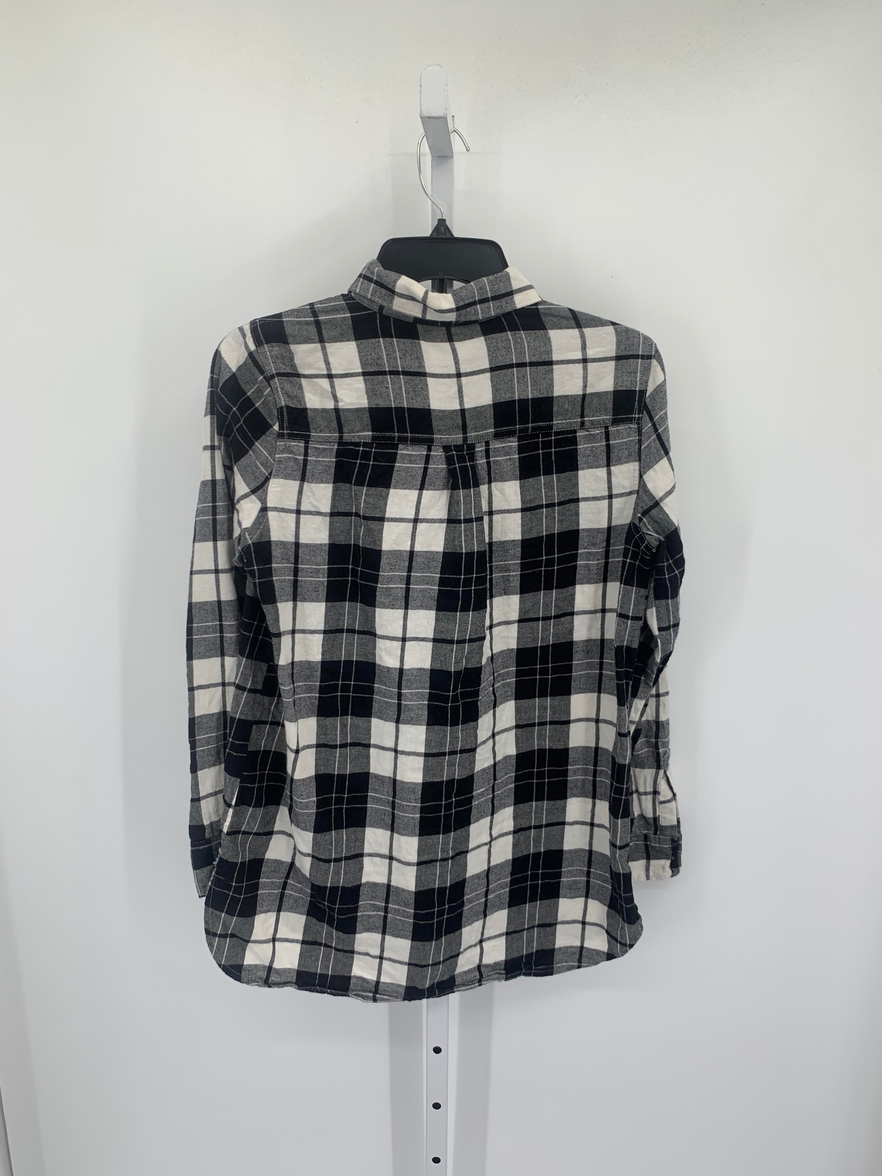 Old Navy Size Medium Misses Long Sleeve Shirt