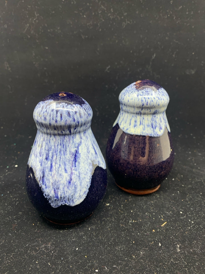 DARK BLUE W LIGHT BLUE DRIP SALT AND PEPER SHAKERS.