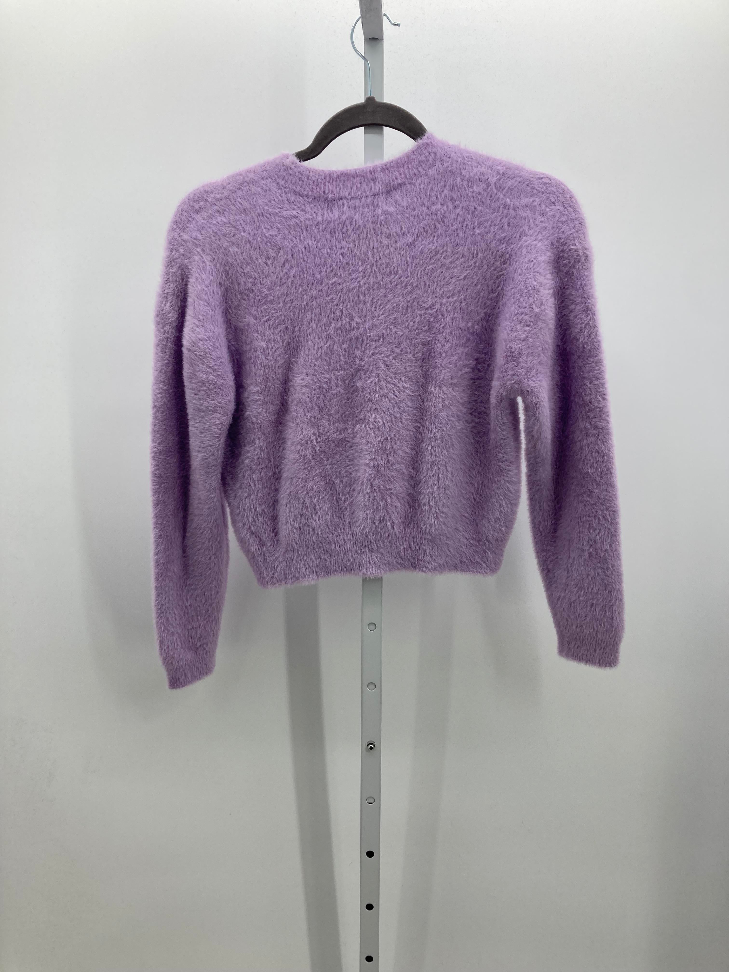 Size Medium Juniors Long Sleeve Sweater