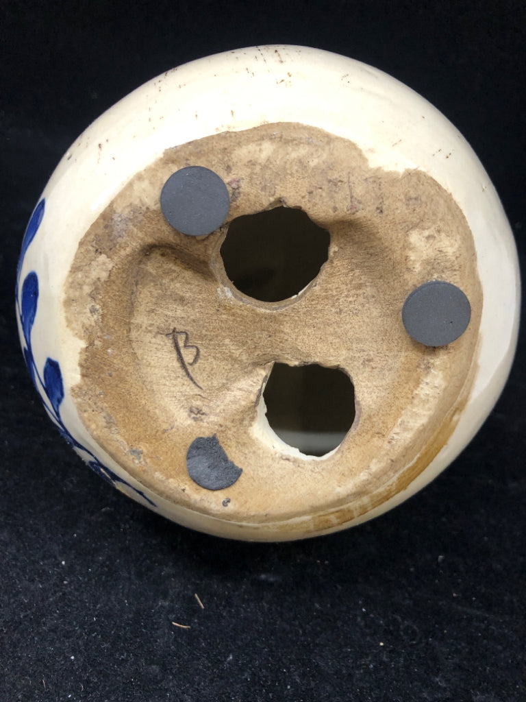 TAN/BLUE CERAMIC CHICKEN.