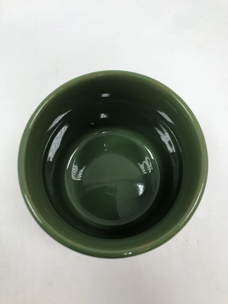 SM GREEN PLANTER.