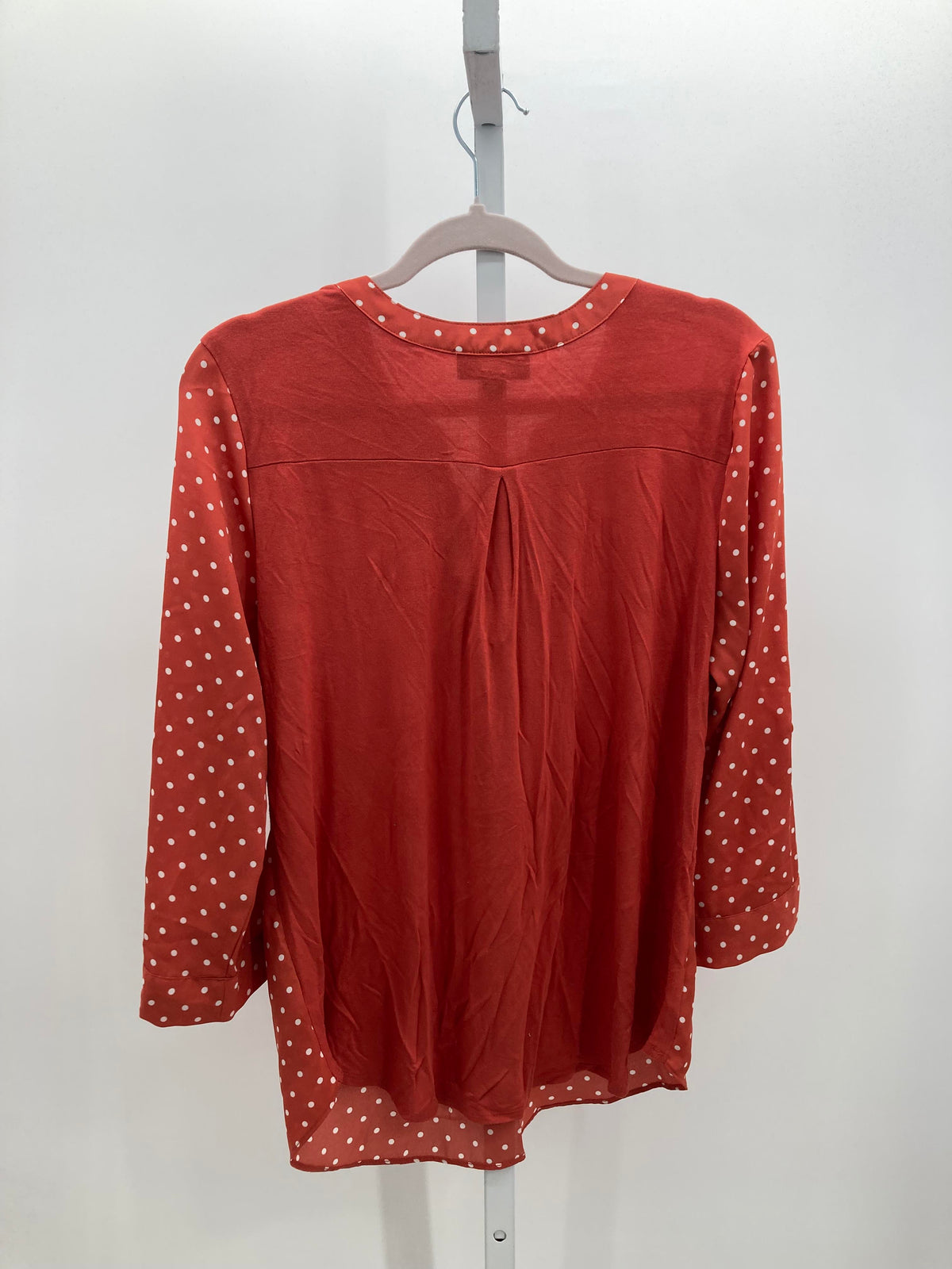 Size Medium Misses 3/4 Sleeve Shirt