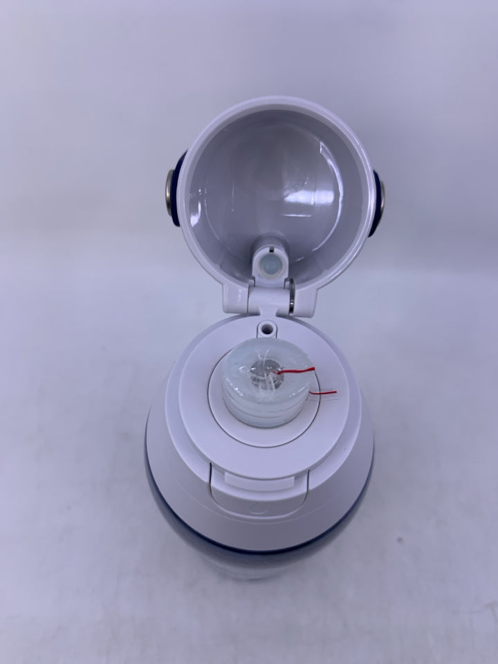 NIP DARK BLUE PLASTIC WATER BOTTLE.