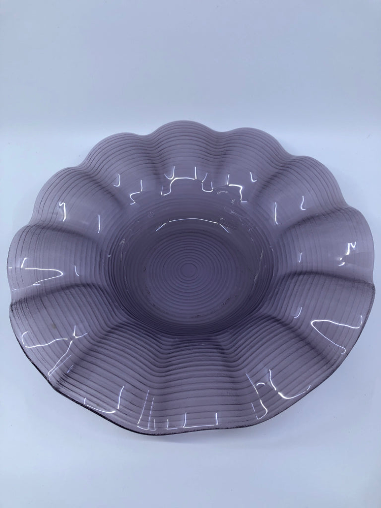 PURPLE WAVY EDGE RIBBED GLASS BOWL.