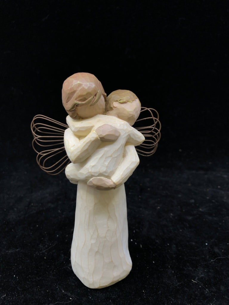 WILLOW TREE ANGELS OF EMBRACE.