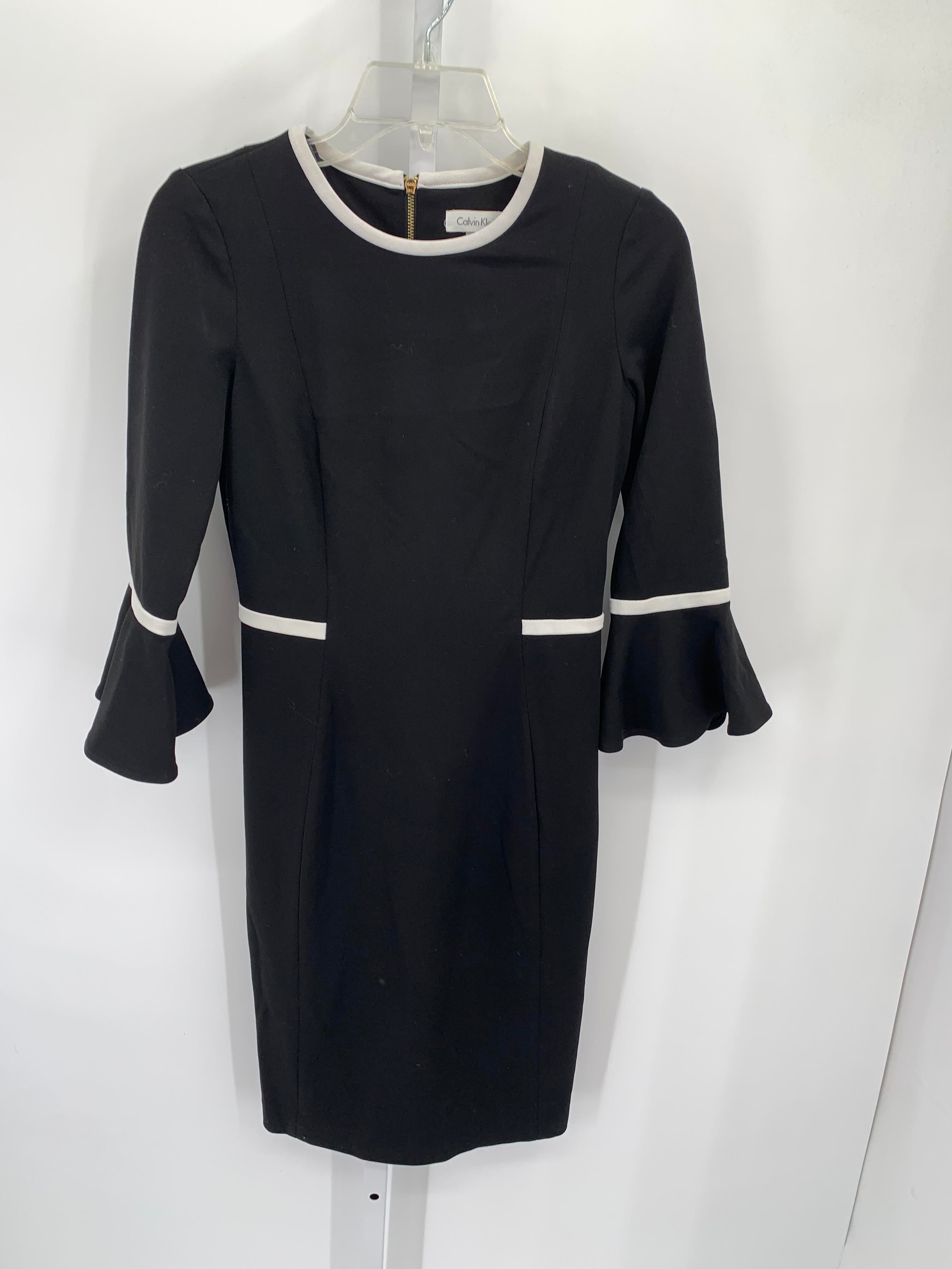 Calvin Klein Size 2 Misses 3/4 Sleeve Dress