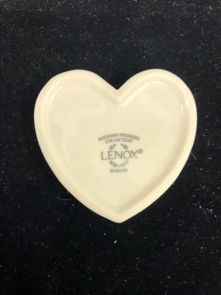 SMALL SILVER HEART LENOX TRINKET BOX.