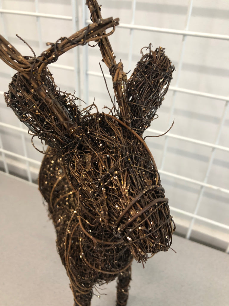 SPARKLY TWIG DEER.