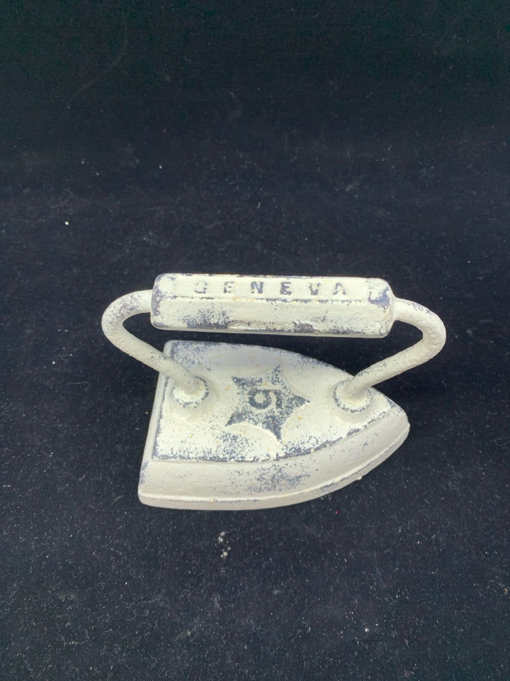 VTG WHITE DISTRESSED GENEVA CAST IRON.