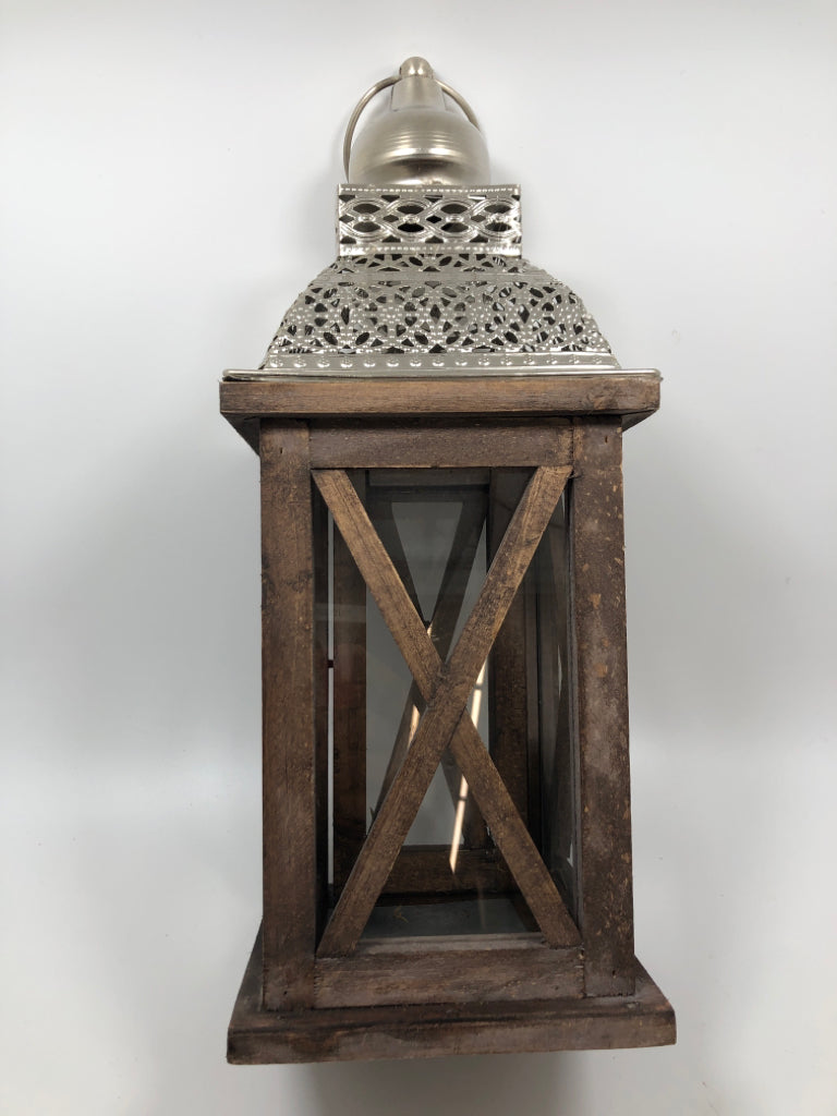 RUSTIC WOODEN LANTERN W/SILVER TOP.