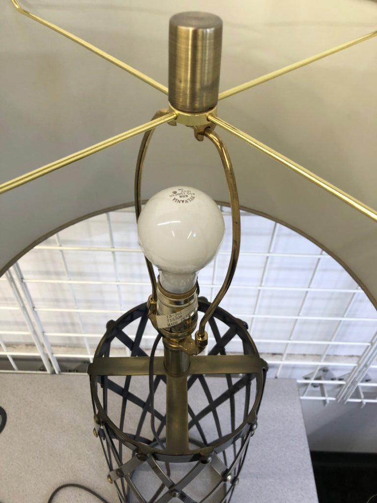 GEOMETRIC METAL TABLE LAMP W/CANVAS SHADE.