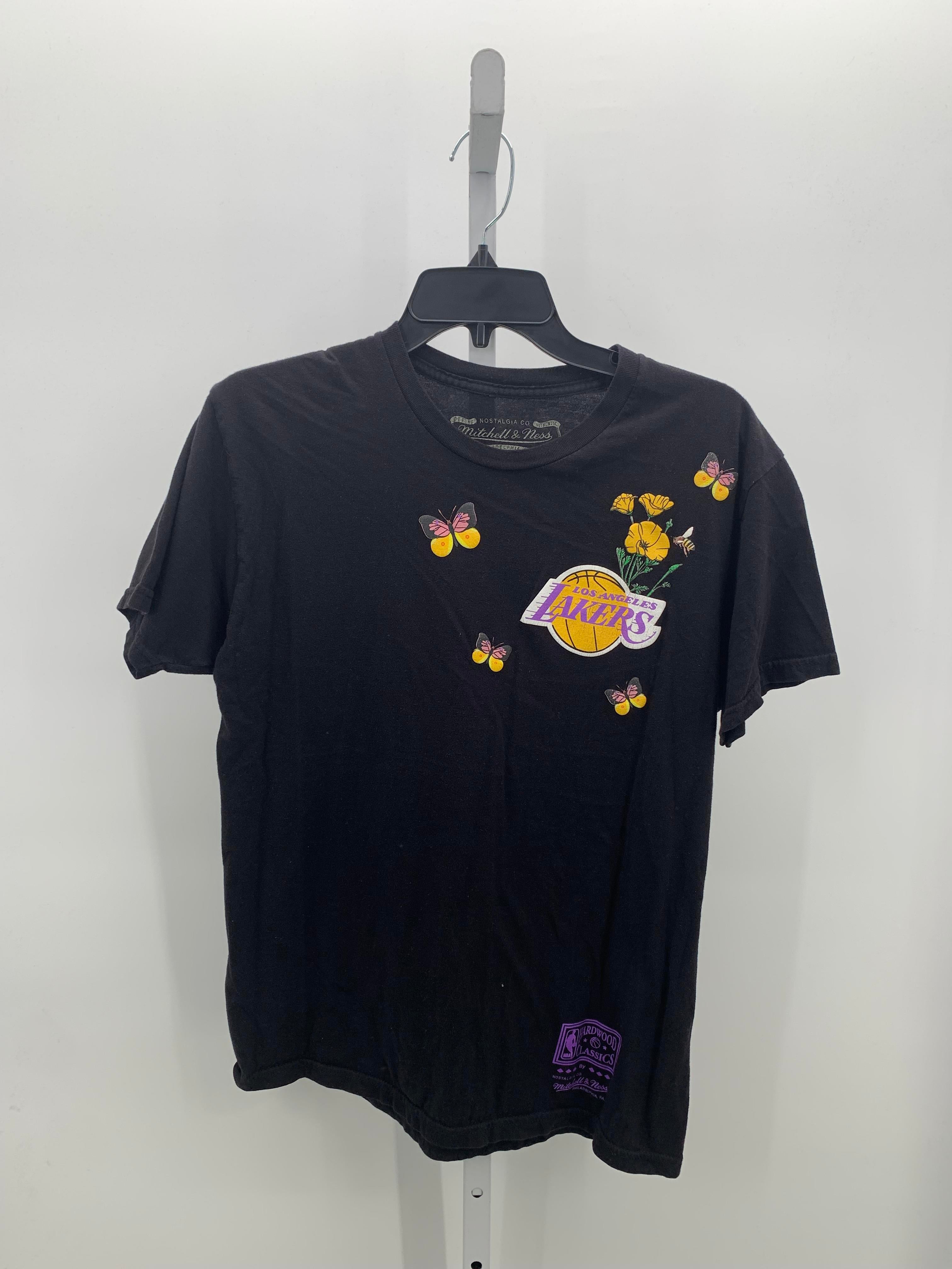 Mitchell & Ness Size Medium Juniors Short Sleeve Shirt