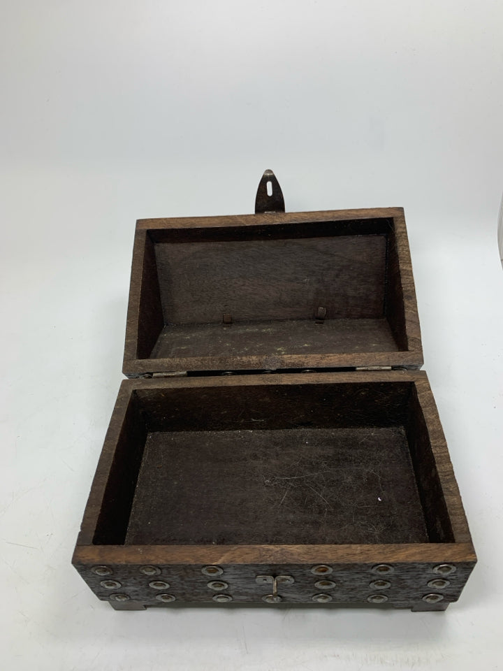 FOOTED DARK STUDDED BOX/CHEST W/ LATCH & HANDLE.