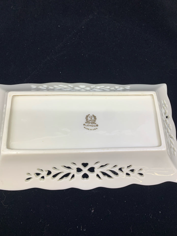 LENOX TRINKET TRAY W/GOLD TRIM.