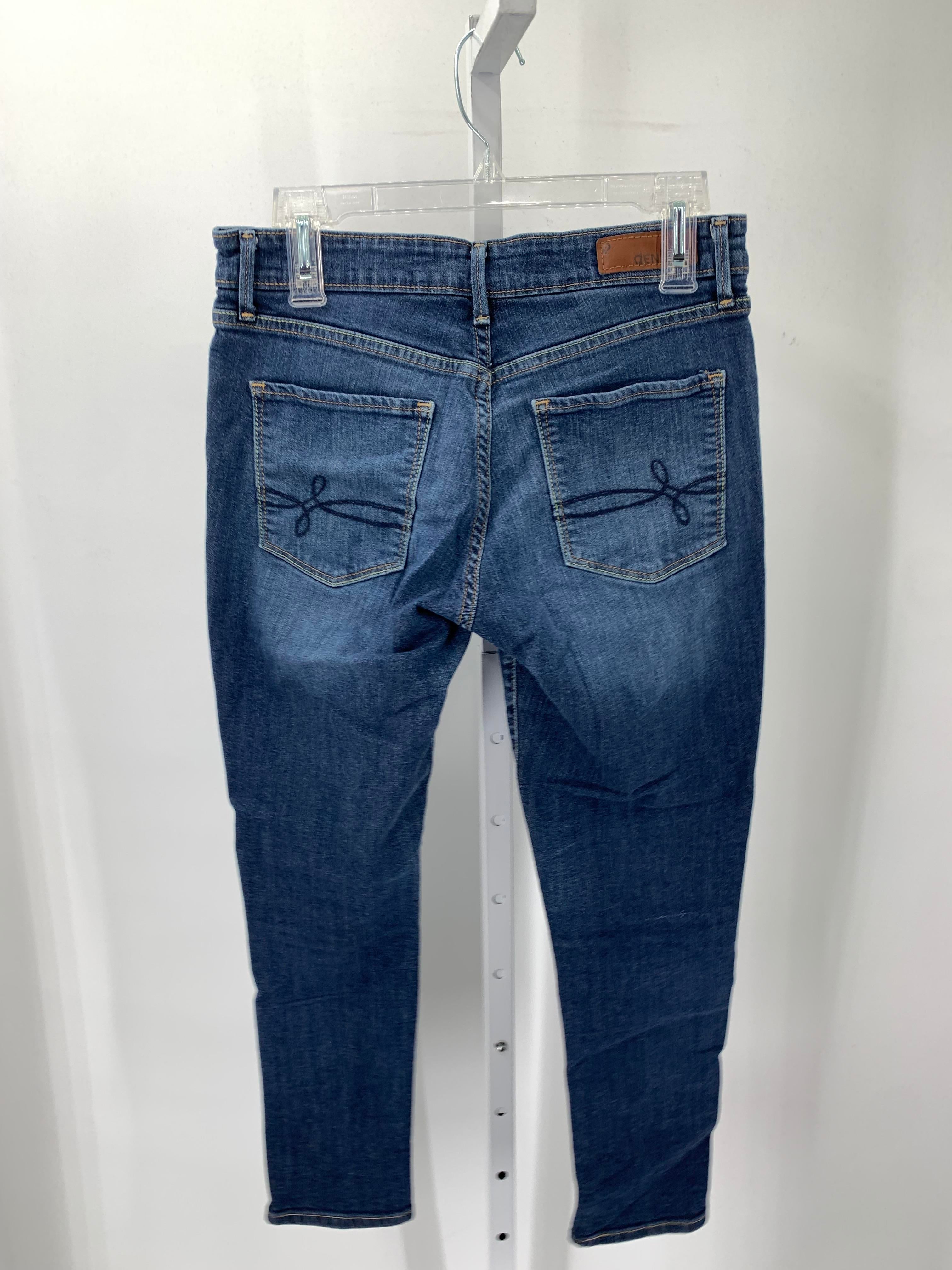 Levis Size 6 Misses Jeans
