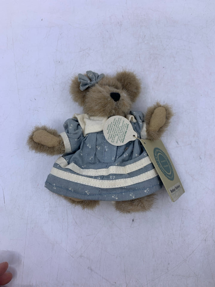 MINI BROWN BEAR W/ BLUE WHITE DRESS BOW IN EAR BOYDS BEAR.