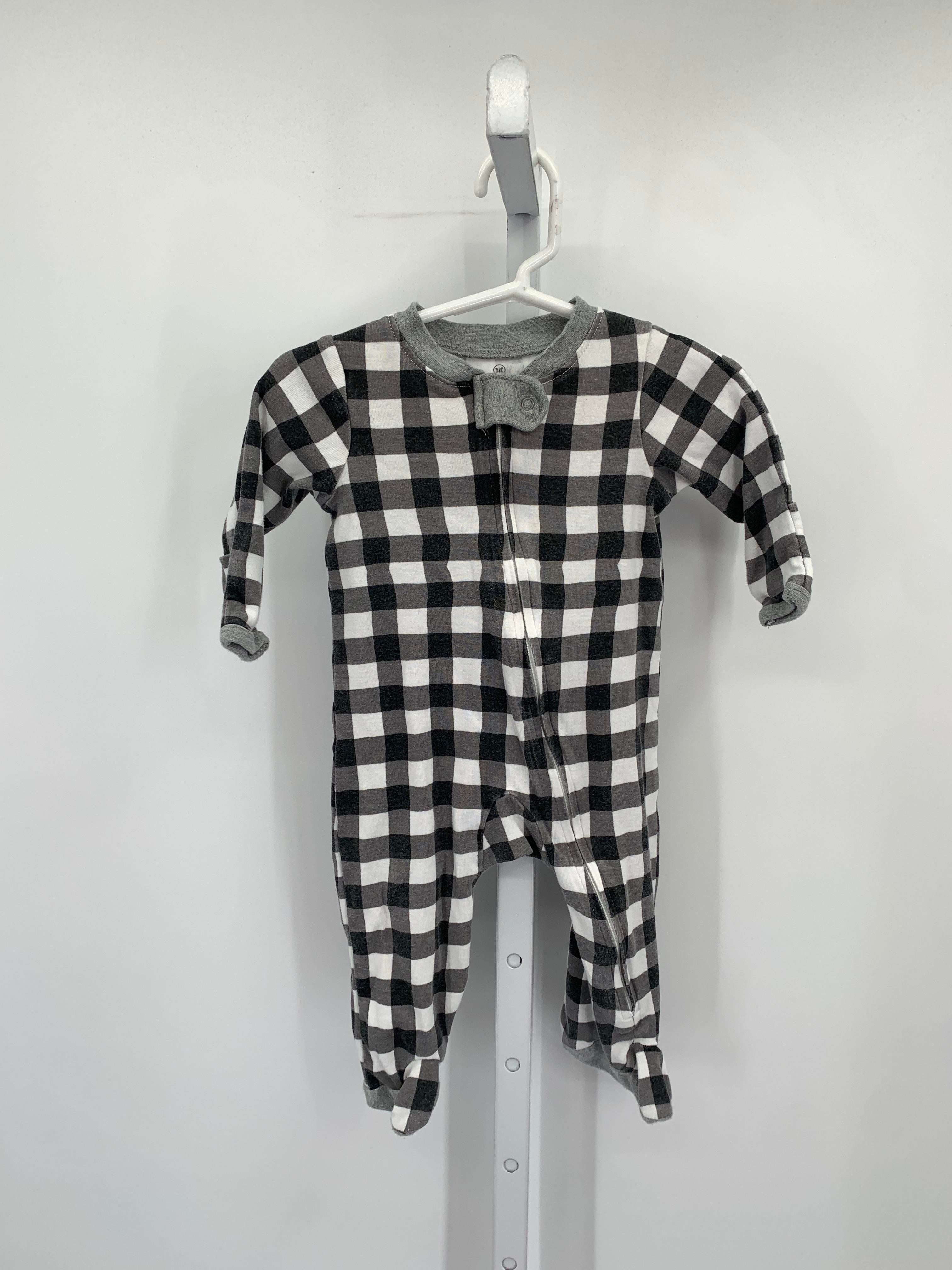 CHECKERED ZIP KNIT.