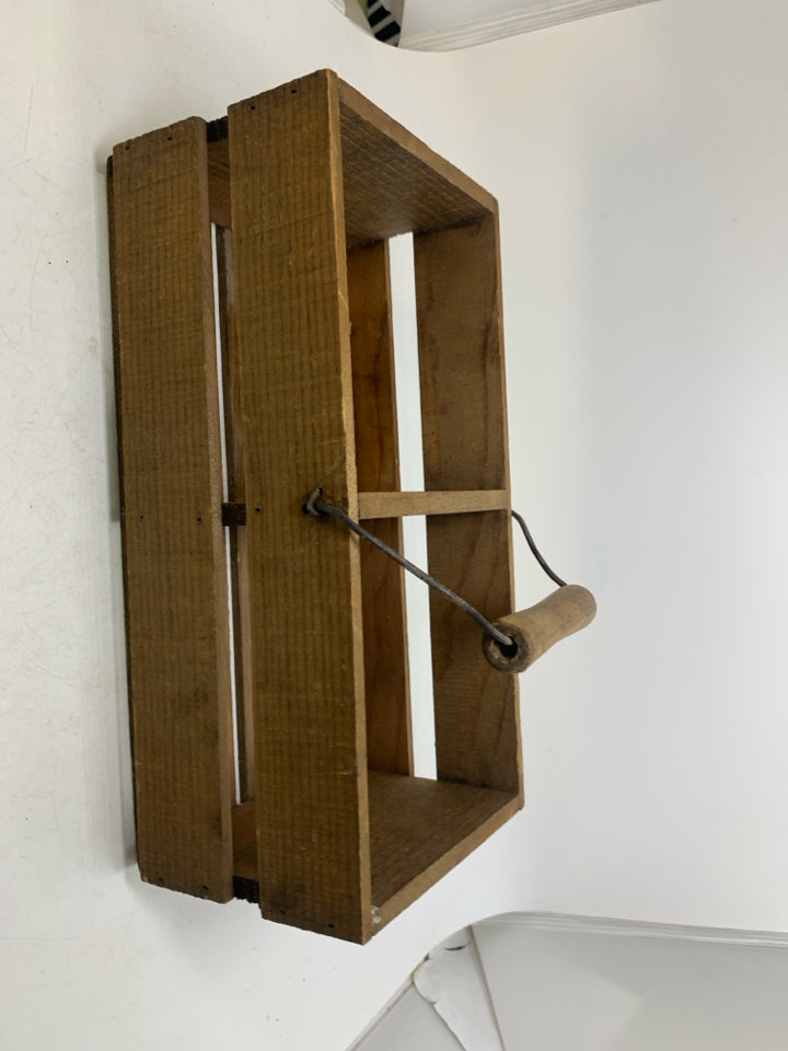 WOOD SMALL CRATE BASKET W/ HANDLE.
