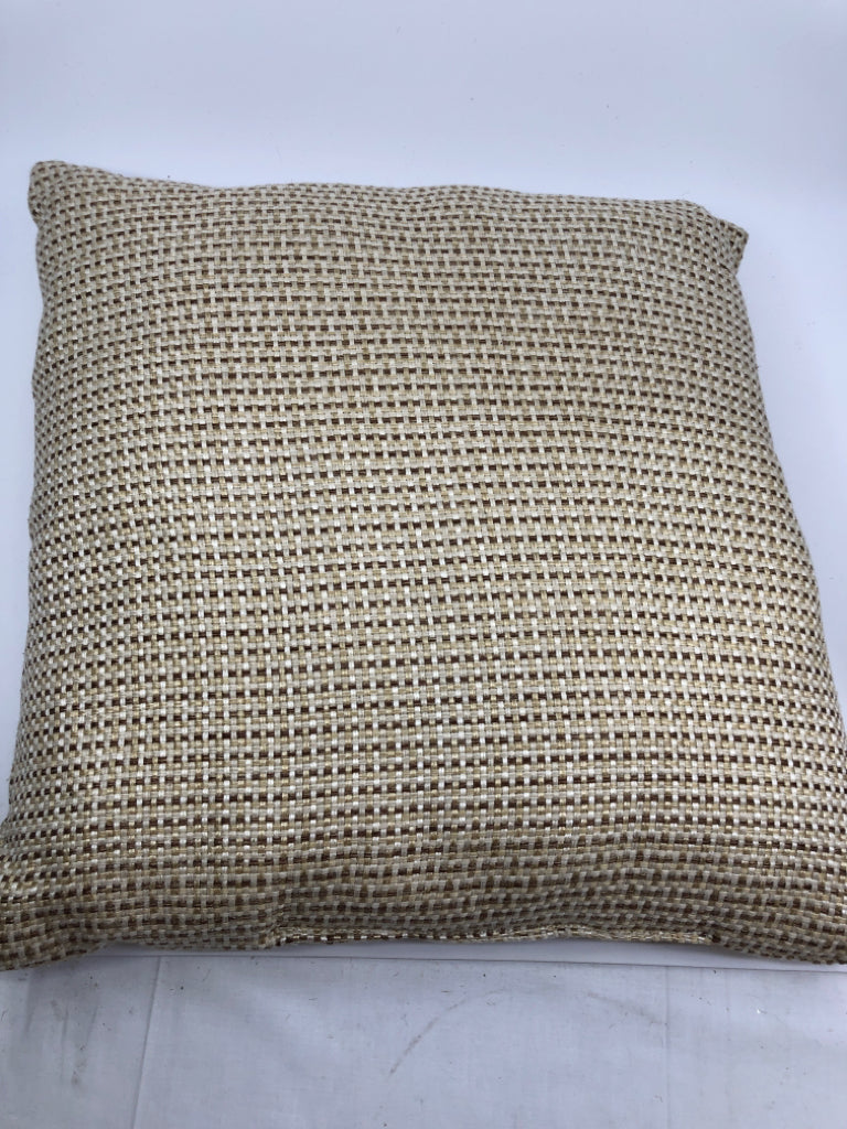 TAN/BROWN CHECK PILLOW.