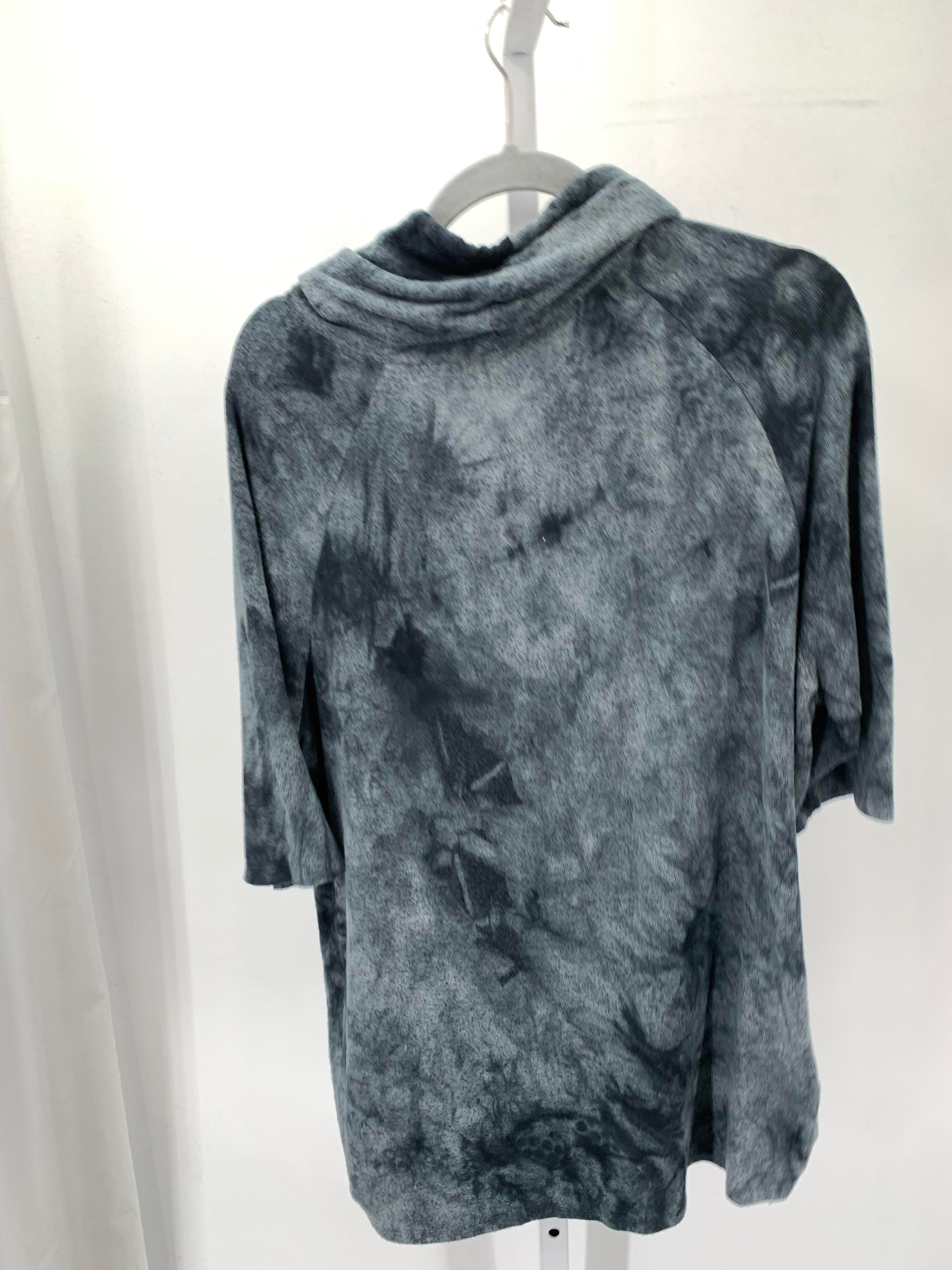 Size Extra Large Misses 3/4 Sleeve Shirt