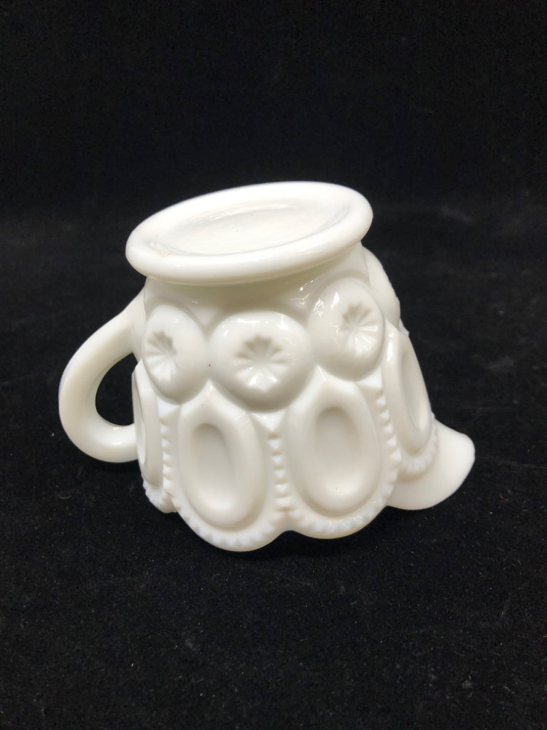 VTG MILK GLASS CREAMER W/CIRCLE PATTERN.