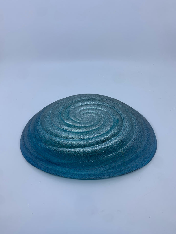 OVAL BLUE SHIMMER CENTERPIECE BOWL.