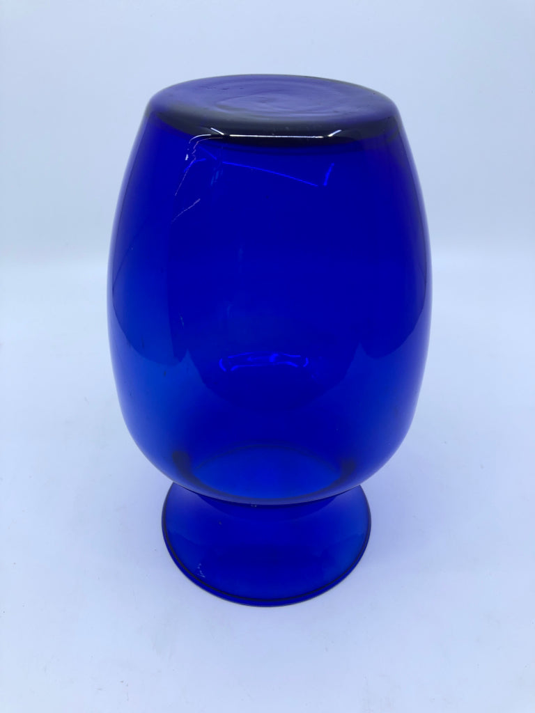 MEDIUM COBALT BLUE VASE.