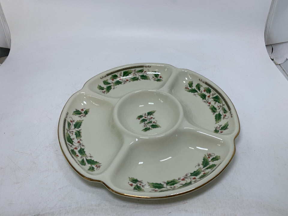ROYAL LIMITED HOLLY HOLIDAY PATTERN DIVIDED SERVING PLATE.