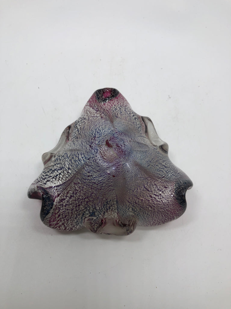 VTG CRANBERRY SCALLOP SHAPED GLASS BOWL.