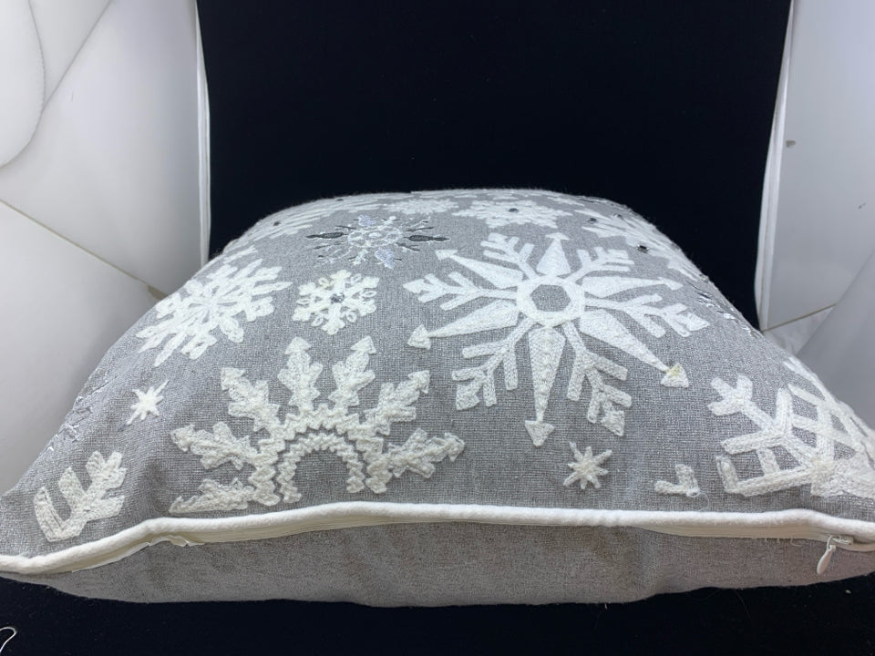 SILVER SNOWFLAKE SQUARE PILLOW.