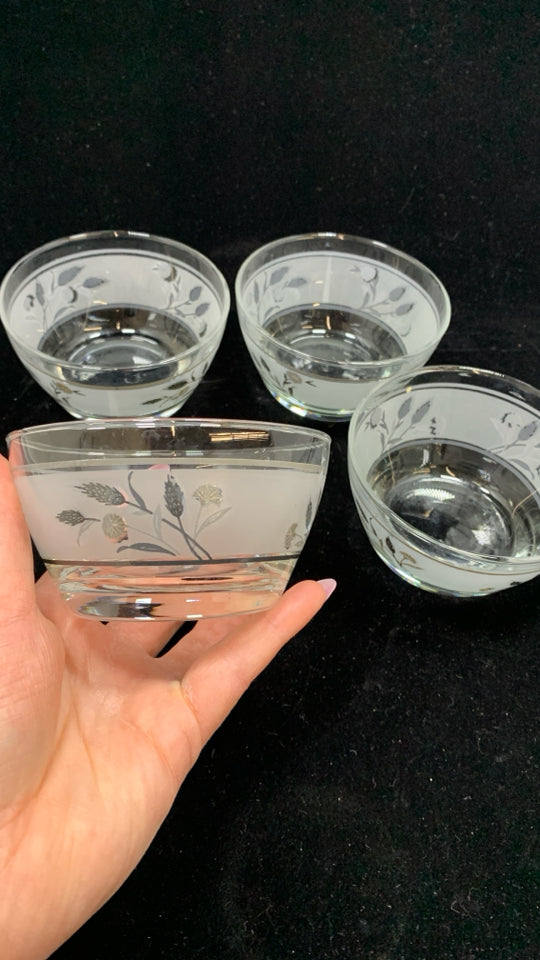 4 VTG SMALL WHEAT PATTERN FROSTED GLASS BOWLS.