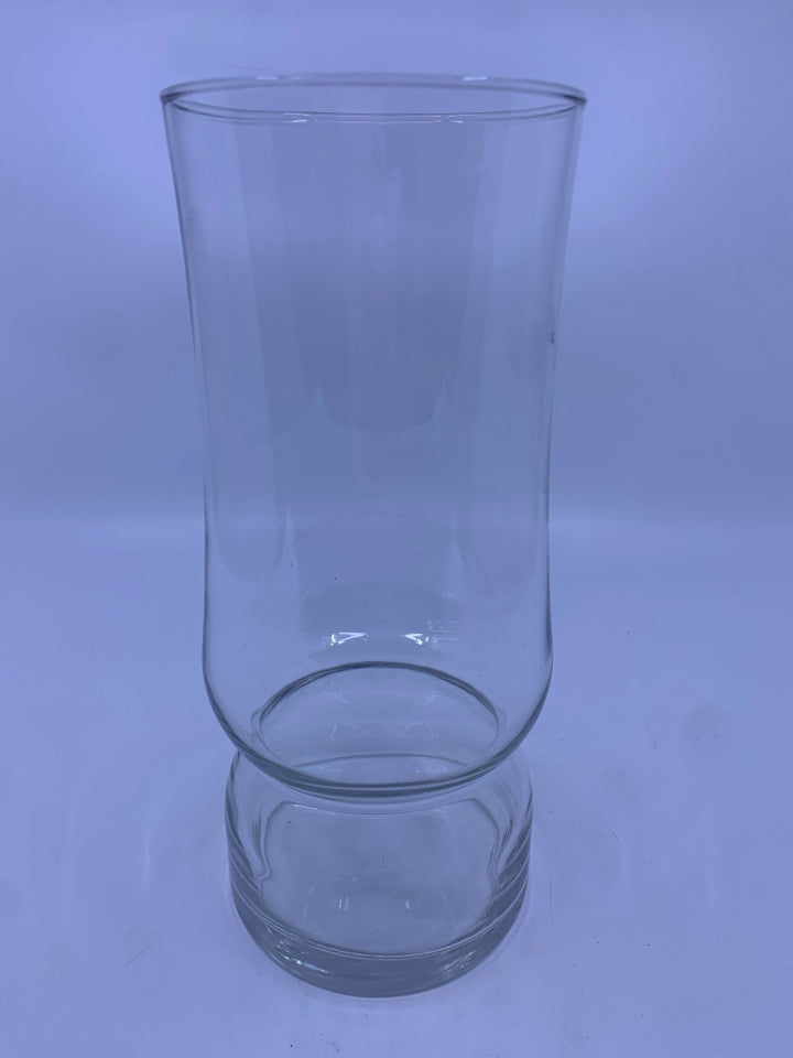 GLASS VASE WITH BOTTOM DETAIL.