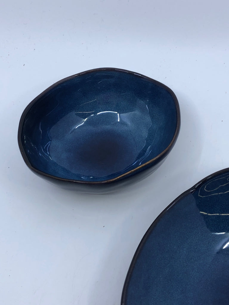 2PC DARK BLUE GLAZED CERAMIC PLATE AND DIP BOWL.