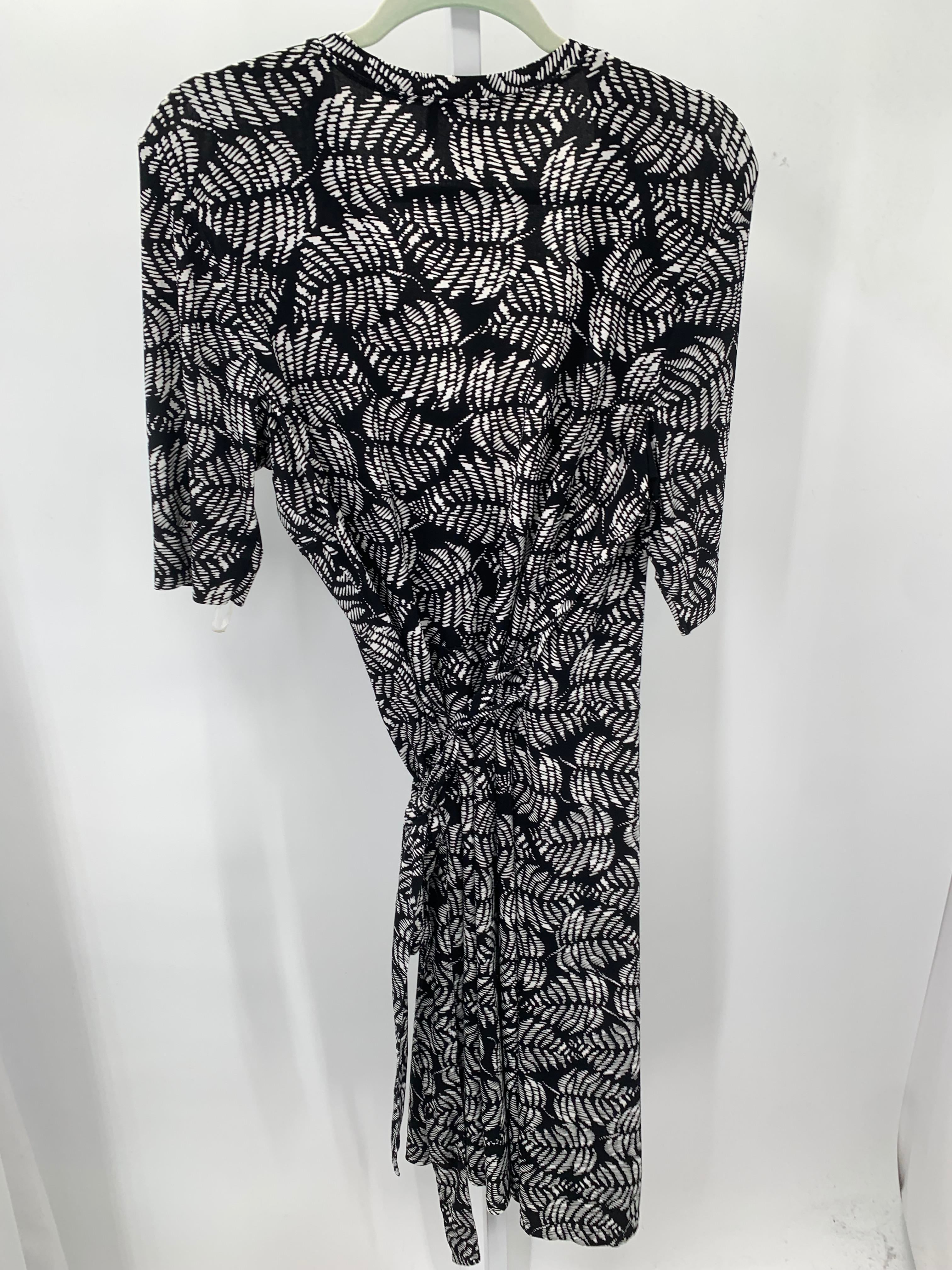 Daisy Fuentes Size Extra Large Misses Short Sleeve Dress