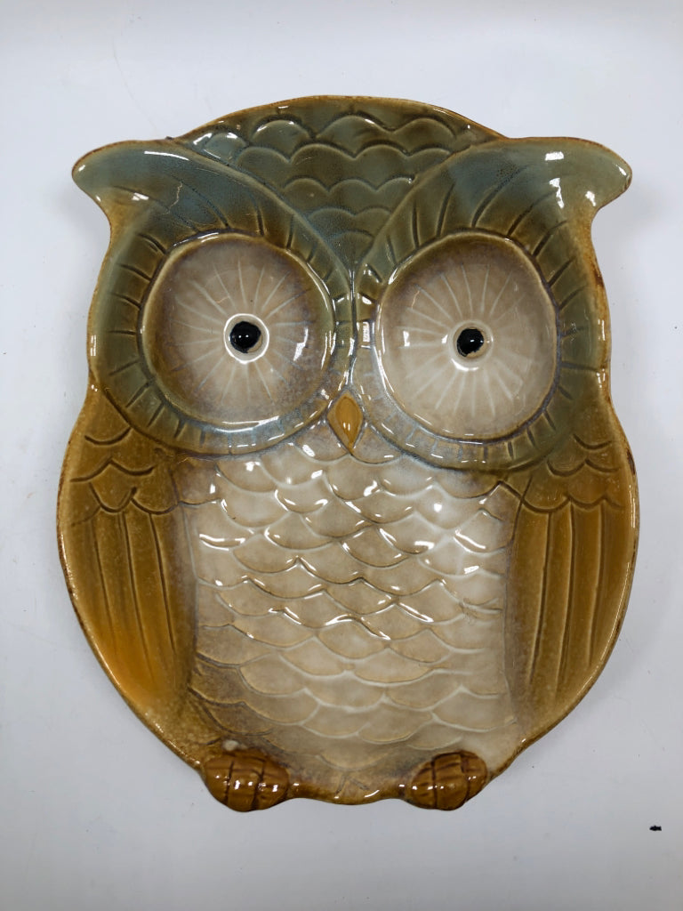 GLAZED CERAMIC OWL BOWL.