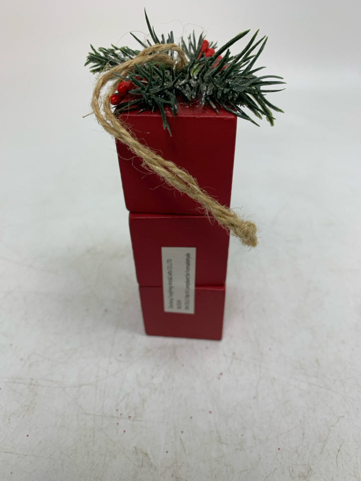 BLOCK JOY HANGING ORNAMENT.