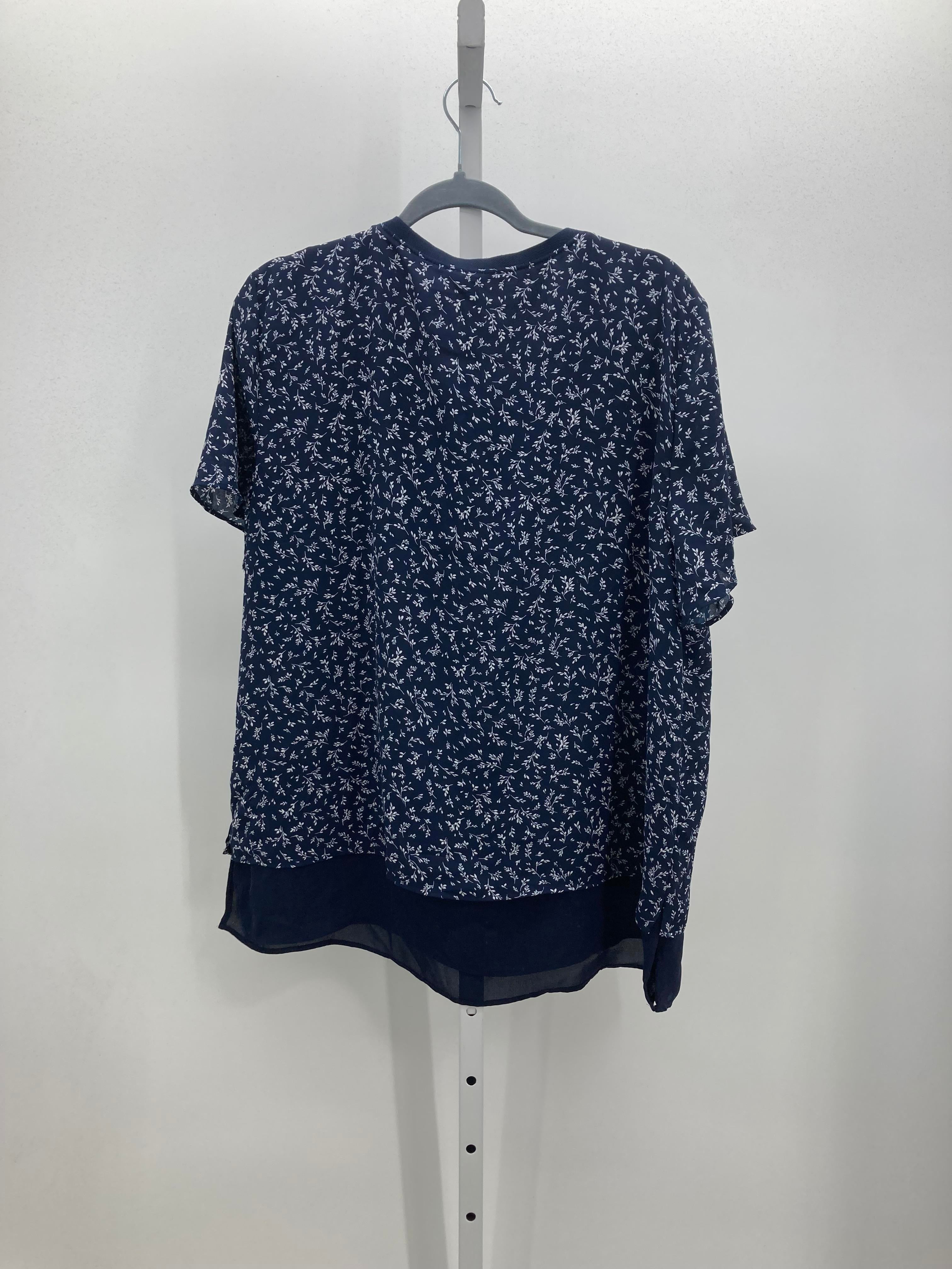 Size Extra Large Misses Short Sleeve Shirt