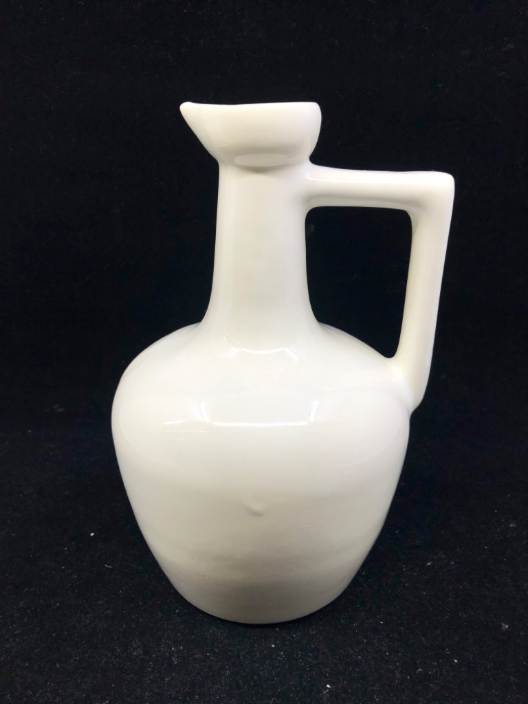 WHITE JUG W/HANDLE- NO LID.