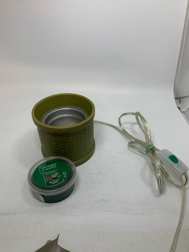 CERAMIC BASKET WEAVE TART WARMER W/ BALSAM & CEDAR WAXER MELT.