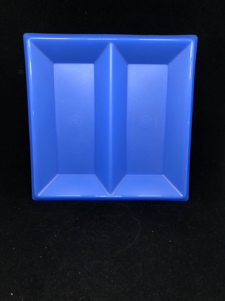 VTG "GET TOGETHER" BUFFET TRAY - TUPPERWARE BLUE.