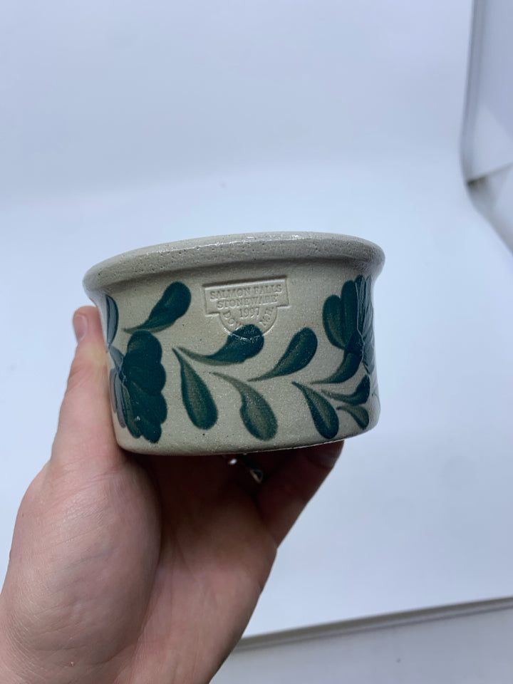 SMALL SALMON FALLS POTTERY BOWL.