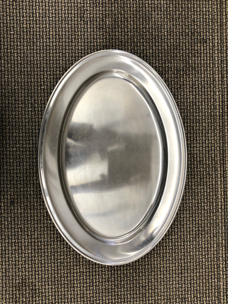 OVAL SILVER PLATTER.