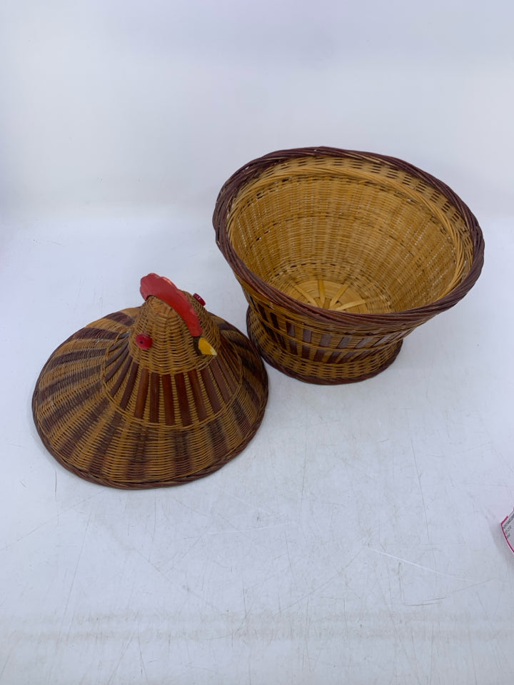 CHICKEN SHAPED BASKET.
