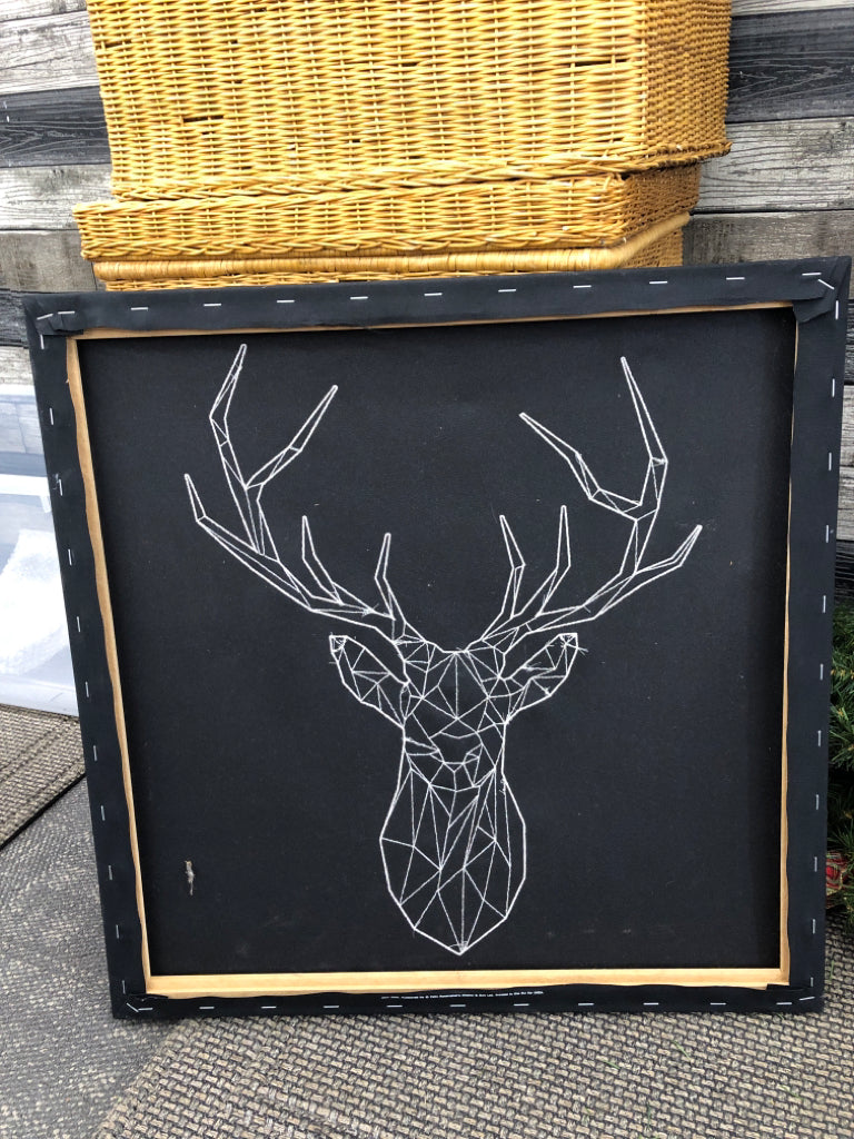 BLACK DEER HEAD WALL ART.