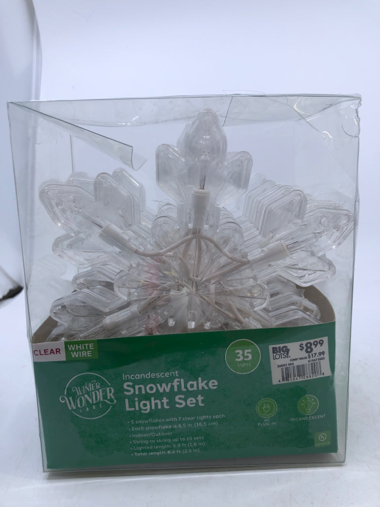 NIB SNOWFLAKE LIGHT SET.