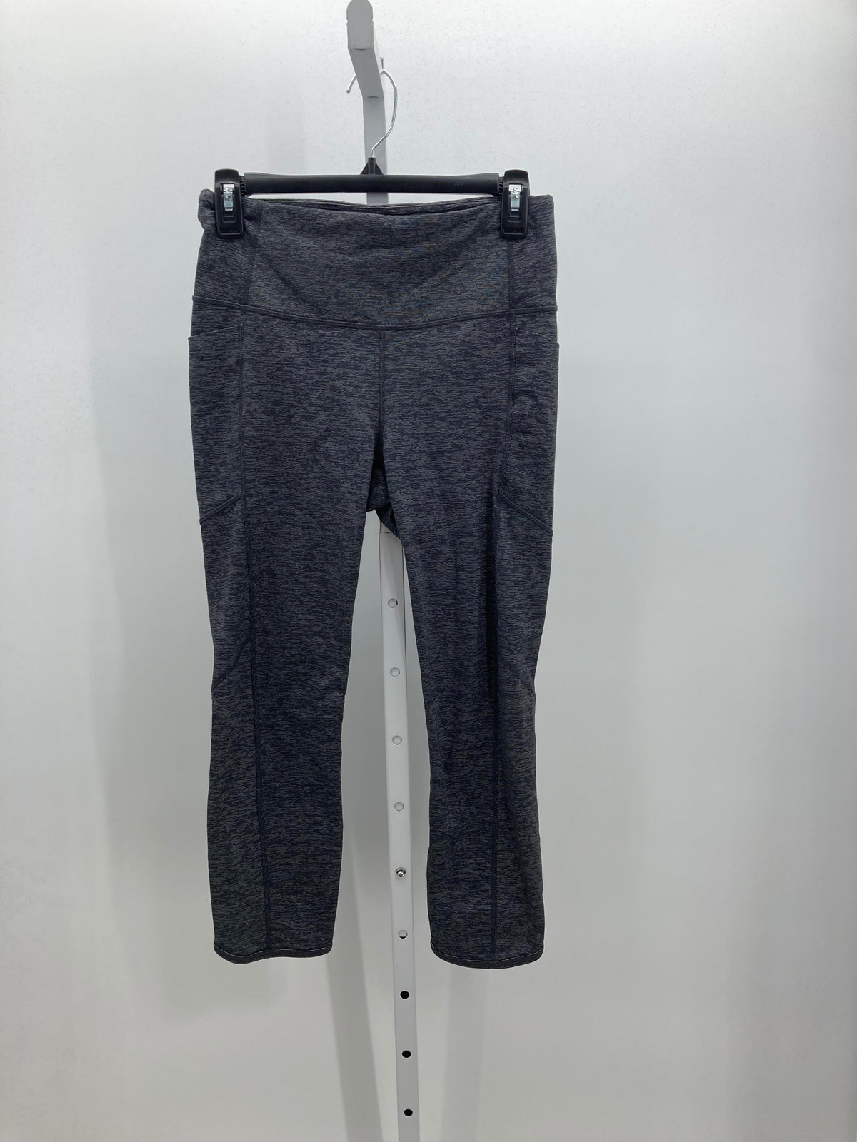 Athleta Size Medium Misses Leggings